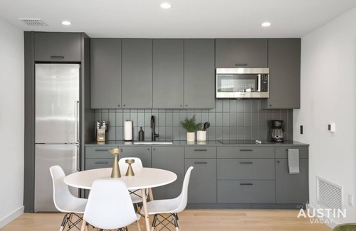 SoFi Casa | 704 Johanna #B xxxxx