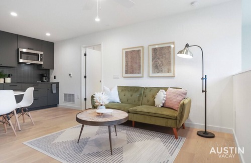 SoFi Casa | 704 Johanna #B xxxxx