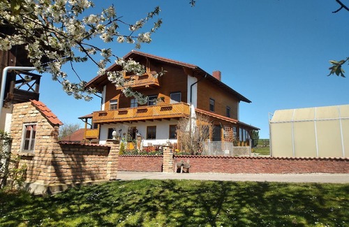 Koesslarn Apartamento | 70sqm apartment with alpine view with pool, trampoline and pool table