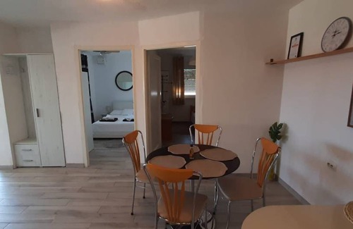 Razanj Apartamento | 71 m² Apartamento ∙ 2 habitaciones ∙ 4 huéspedes