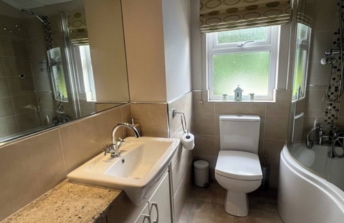Llanarth Cabina | 71 The Beech House Lodge - A fabulous woodland and coastline escape.