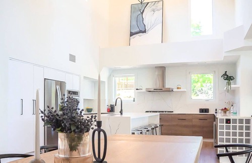 Foley Casa | 710 Oastler Lake Summ