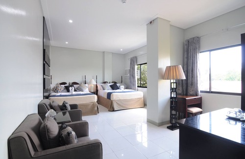 Tagbilaran Hotel | 717 Cesar Place Hotel