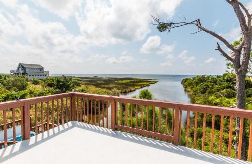 Salvo Casa | 7201 - Carols Soundfront Castle by Resort Realty