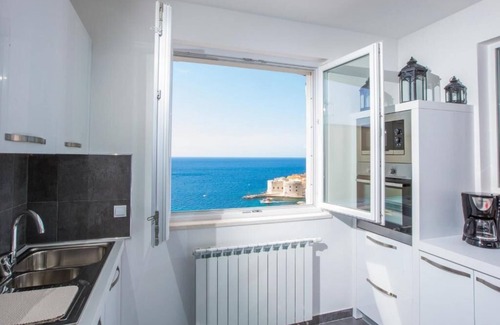 Ploce Apartamento | 73 Stairs Apartment