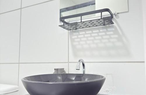 Se Apartamento | 74NV Studio Liberdade SP 300 metros Estação Metrô Japão até 03 pessoas
