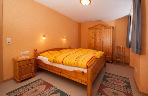 Kluesserath Apartamento | 75 m² Apartamento ∙ 2 habitaciones ∙ 5 personas