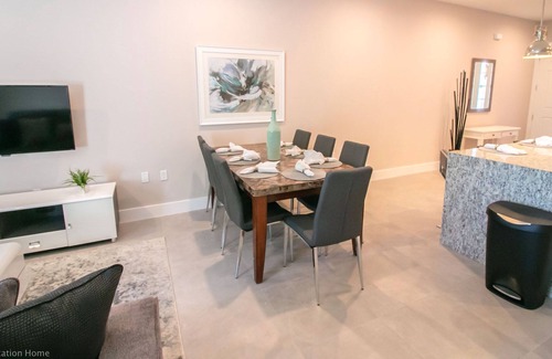 Crestwynd Bay Villa | 7520 SV Summerville - Luxury 4 Bed Villa with Spa
