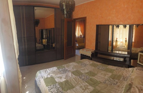 Cinisello Balsamo Cama Y Desayuno | 75sqm apartment in villa