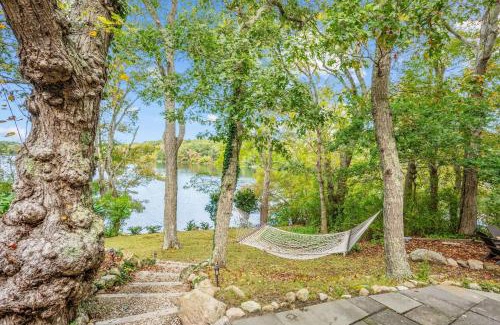 West Barnstable Casa | 76 Moco Road Barnstable- Lakeside Haven Retreat