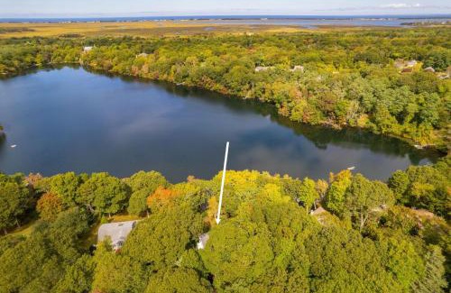 West Barnstable Casa | 76 Moco Road Barnstable- Lakeside Haven Retreat