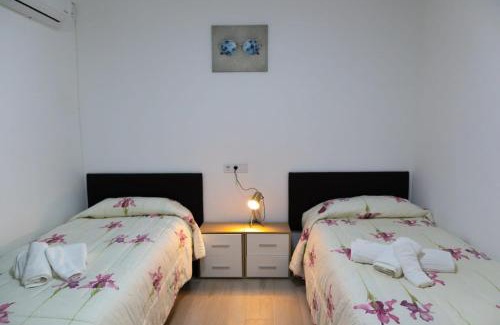 San Blas-Canillejas Apartamento | 77 Hakuna Nicolasa