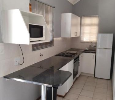 Bela-Bela Apartamento | 77 Pendleberry Grove