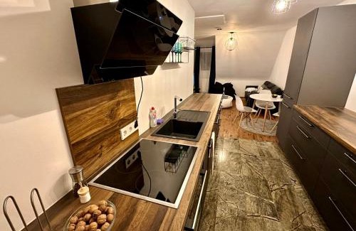 Alt-Muhlburg Apartamento | 77m² - 3 Zi Modern Zentrum Küche Dachterrasse WLAN