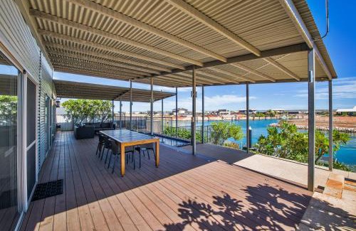 Exmouth Casa | 78 Madaffari Drive