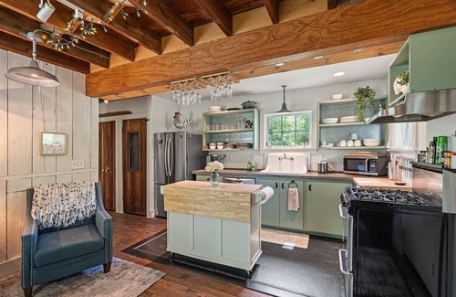 Trumansburg Casa | 79th on Main: Restored Barn in the Finger Lakes