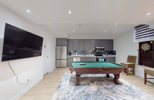 Brampton Casa | 7BR ~ 15 PPL ~Ultimate Luxury Family-Friendly Stay