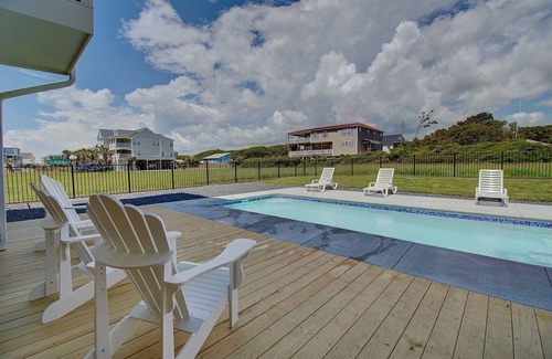 Yaupon Beach Casa | 7BR/6.5BA Ocean View Home - Pool, Elevator, Dog Friendly, Sleeps 18