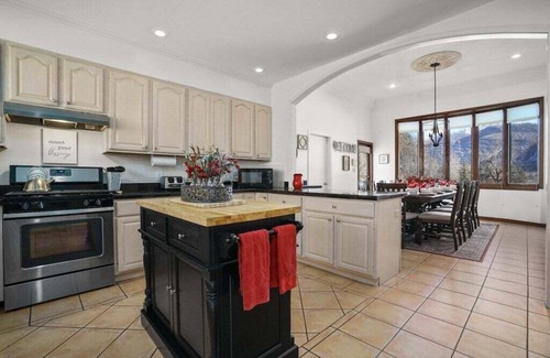 Trimble Casa | Gran casa de lujo 7BR, excelente ubicación 10 min. al centro de la ciudad, 20 min. a esquiar, caminar a las aguas termales