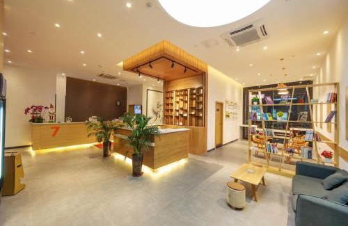 Chenghua Hotel | 7Days Premium Chengdu East Railway Station Subway Station Branch