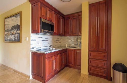 Barrio Los Faroles Condominio | Directly on Beach, 7th Floor, Room for many Friends.