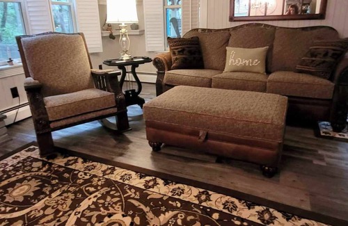 Mount Gretna Heights Cabaña | 7th Heaven – Classy & Comfortable Mount Gretna Cottage, New!