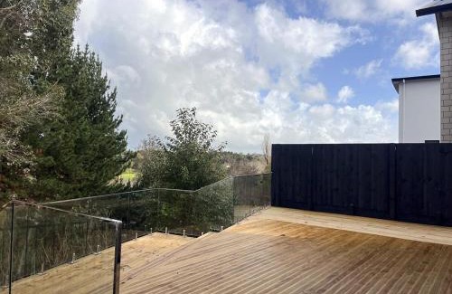 Hamilton Casa | 7th Heaven on Waikato River