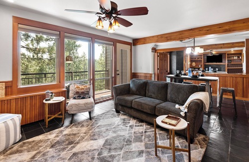 Southern Crossing Casa | 7th Mtn Resort Condo, Access to Pool/Hot Tubs and great resort amenities!