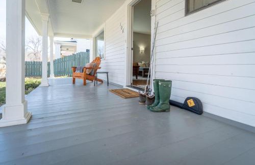 Livingston Casa | 7th Street Bungalow