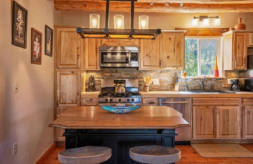 Canoncito Casa | 7thNtFree! CasaDeVAca1bdrSantaFeCharm