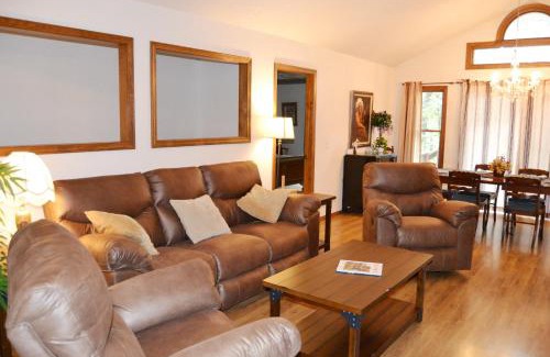 Hot Springs Village Casa | 8 Alarcon Way