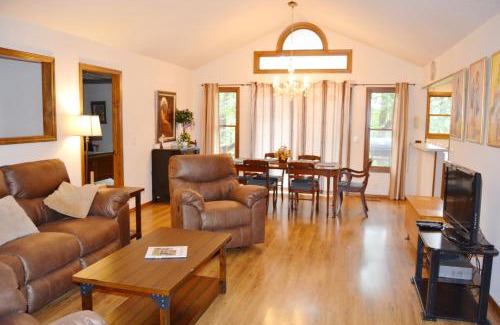 Hot Springs Village Casa | 8 Alarcon Way