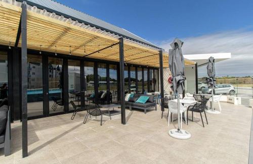 Summerstrand Apartamento | 8 at Bella Mare Estate