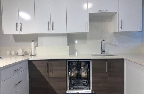 Bayville Apartamento | 8 Banyan Court