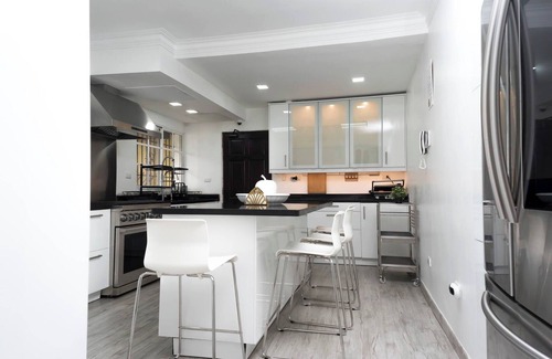 Santo Domingo Apartamento | 8-bdr Penthouse With A Private Rooftop & Jacuzzi