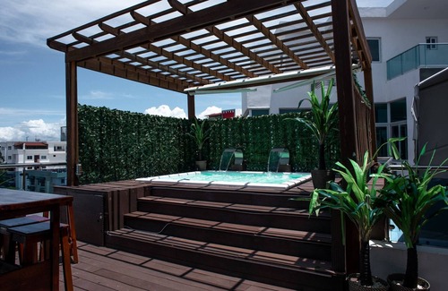 Santo Domingo Apartamento | 8-bdr Penthouse With A Private Rooftop & Jacuzzi