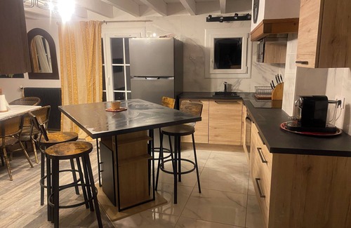 Formigueres Apartamento | 8-bed 2-bathroom apartment in the heart of the village