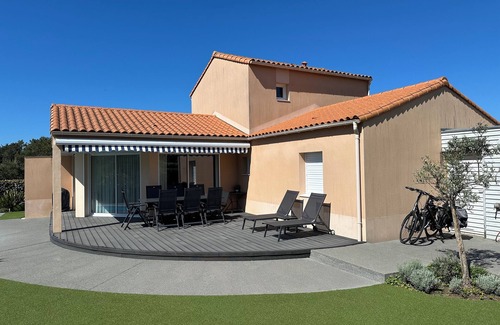 Chateau-d'Olonne Villa | 8 cama chalet con piscina privada. Mar a poca distancia.