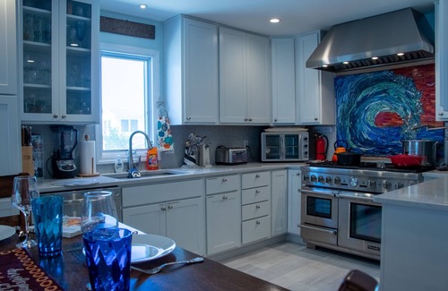 North Beach Haven Casa | 8+ Bedroom Home 3rd off Beach with Ocean & Bay View HotTub ++