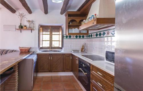 Iznajar Casa | 8 Bedroom Lovely Home In Iznájar