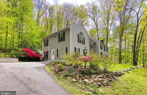 Long Green Casa | 8-Bedroom Luxury Home in Baltimore Maryland