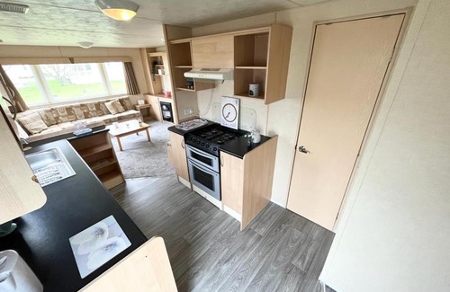 Clacton-on-Sea Apartamento | 8 Berth Holiday Home with Pools on Martello Beach