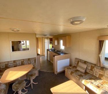Clacton-on-Sea Apartamento | 8 Berth Holiday Home with Pools on Martello Beach