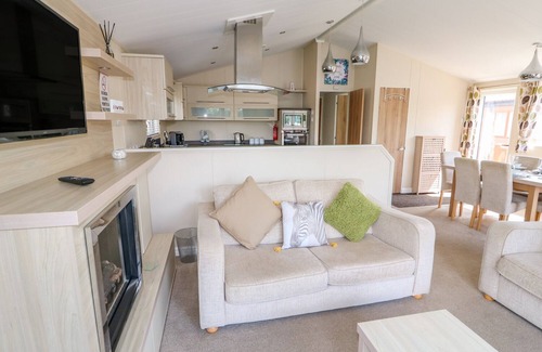 Tattershall Cabaña | 8 Castle View, TATTERSHALL