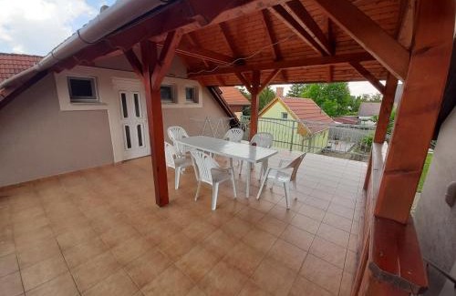 Balatonlelle Apartamento | 8 féröhelyes apartman