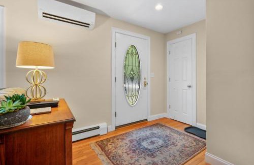 Orleans Casa | 8 Harbor Hill Drive Orleans - A Change of Pace