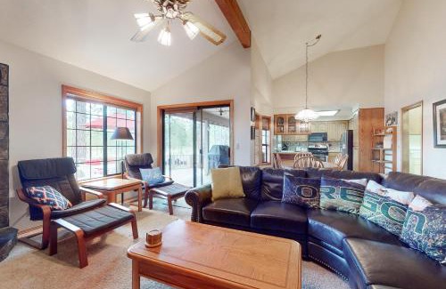 Deer Park Casa | 8 Hart Mt