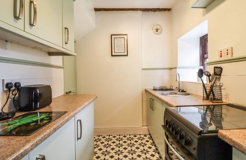 Haworth Cabaña | 8 Lune Street