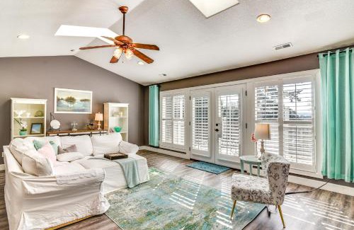 Pleasant Valley Casa | 8 Mi to Dtwn Vancouver PNW Getaway!