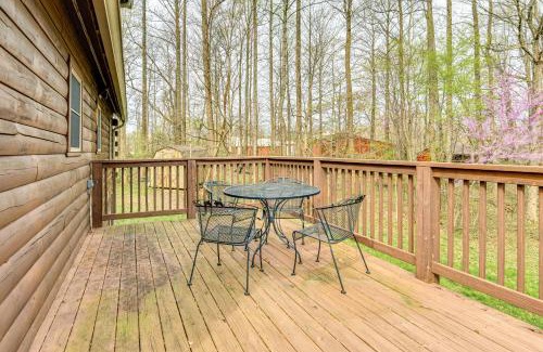 Unionville Casa | 8 Mi to IU Cabin with Reading Nook, Fire Pit and Yard